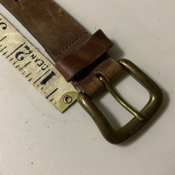 Floral Cut-Out 1” thick Belt Full Grain Strap Brassy Buckle - Picture 7 of 7